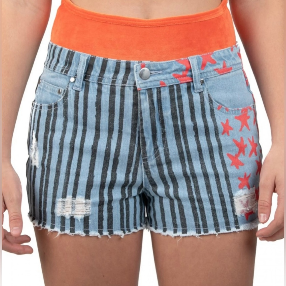 NWT Birds Of Prey Harley Quinn Distressed Denim Shorts Cosplay DC Comics Size XL